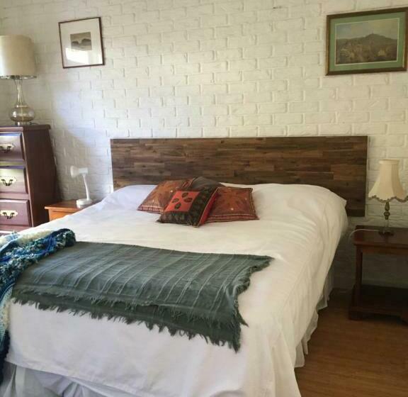 带大床的套房, Eumundi Guesthouse And B&b