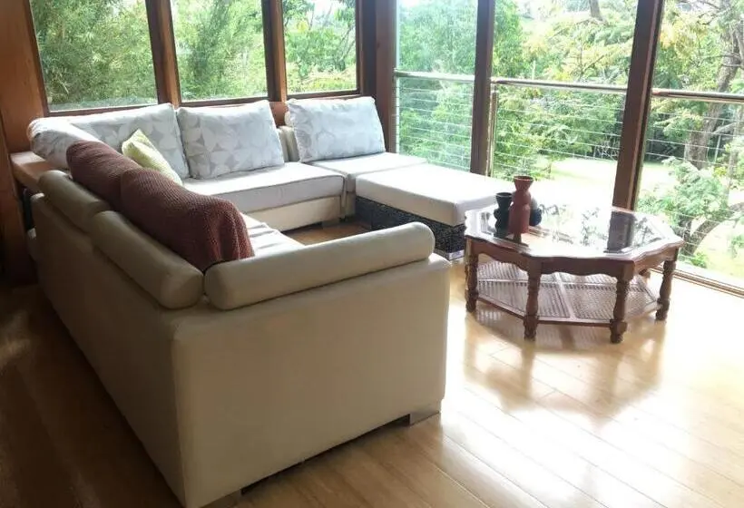 スタンダードバンガロー, Eumundi Guesthouse And B&b