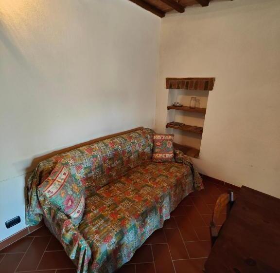 Апартаменты 2 Спальни, Agriturismo Podere Chiassaie