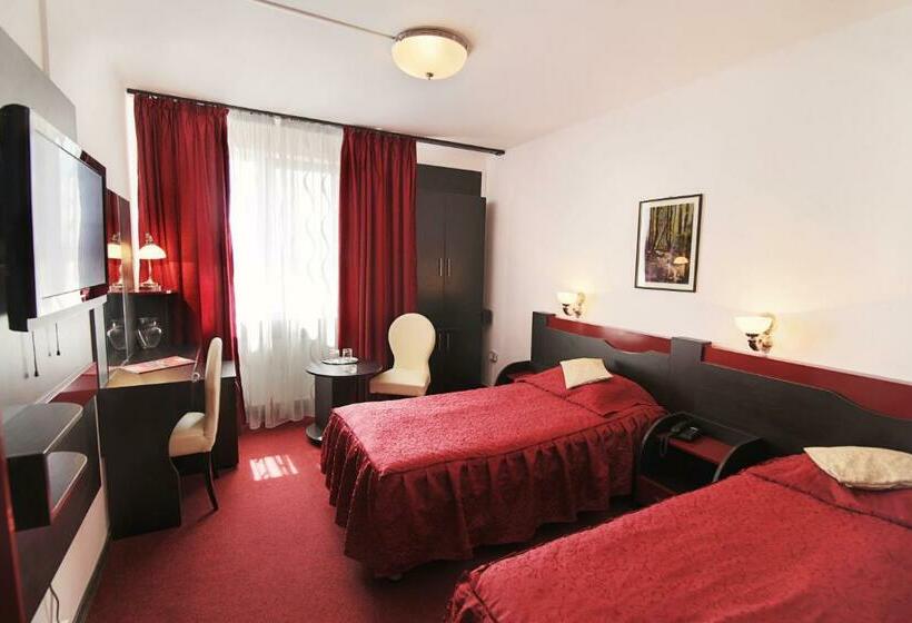 Номер Стандарт, Complex Balnear Cerbul