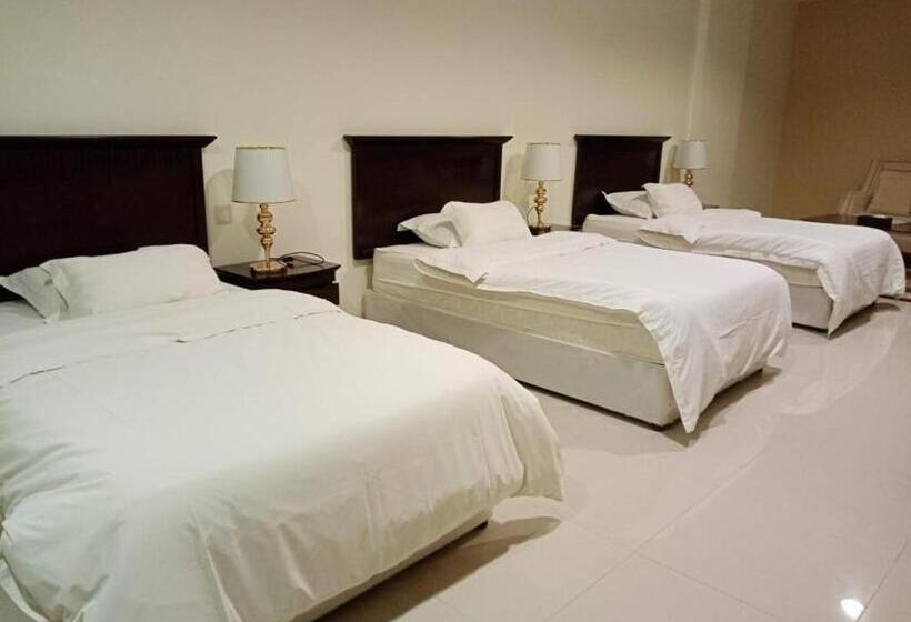 Номер Стандарт Трехместный, Mafaza Qassim Hotel مفازا القصيم