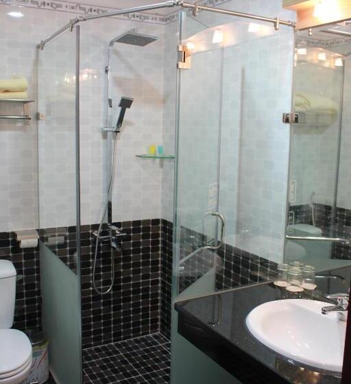 سوییت, Thien Phu Logia