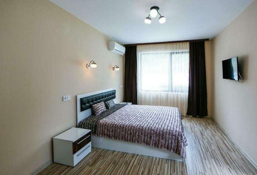 别墅: 1间卧室带游泳池, вила слънчев рай