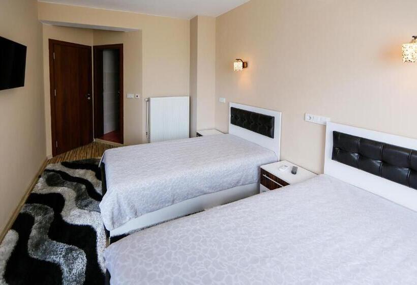 别墅: 1间卧室带游泳池, вила слънчев рай