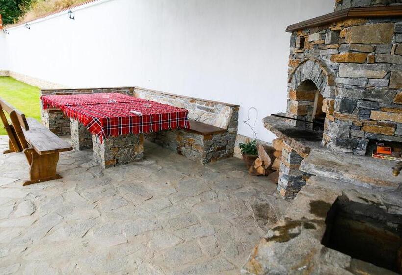 别墅: 1间卧室带游泳池, вила слънчев рай