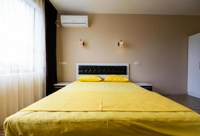 别墅: 1间卧室带游泳池, вила слънчев рай