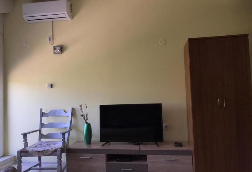 اتاق استاندارد سه نفره, Apartmani Dino Blagaj