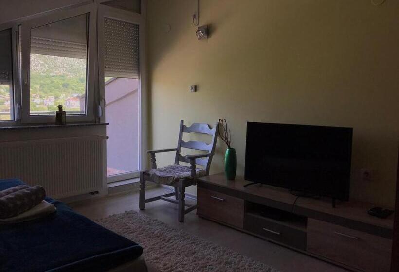 اتاق استاندارد سه نفره, Apartmani Dino Blagaj