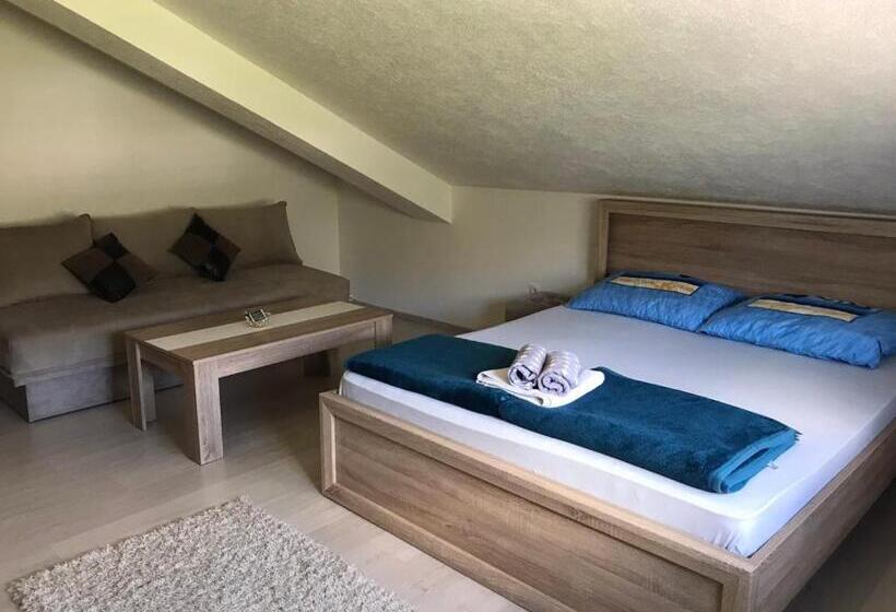 اتاق استاندارد سه نفره, Apartmani Dino Blagaj