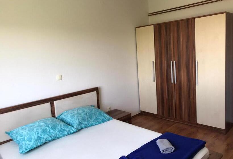 آپارتمان 3 خوابه, Apartmani Dino Blagaj