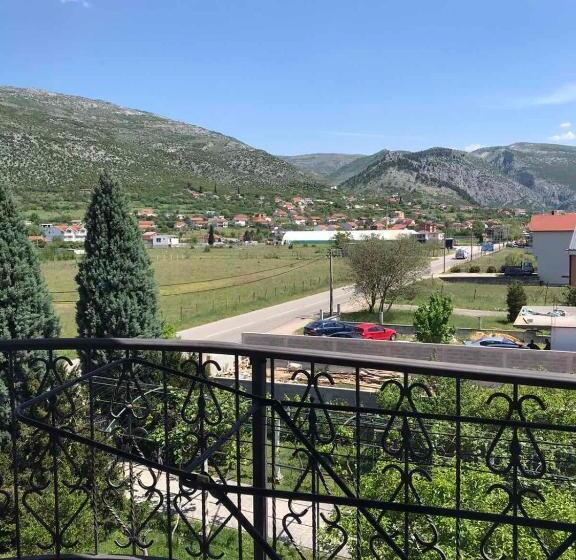 آپارتمان 3 خوابه, Apartmani Dino Blagaj