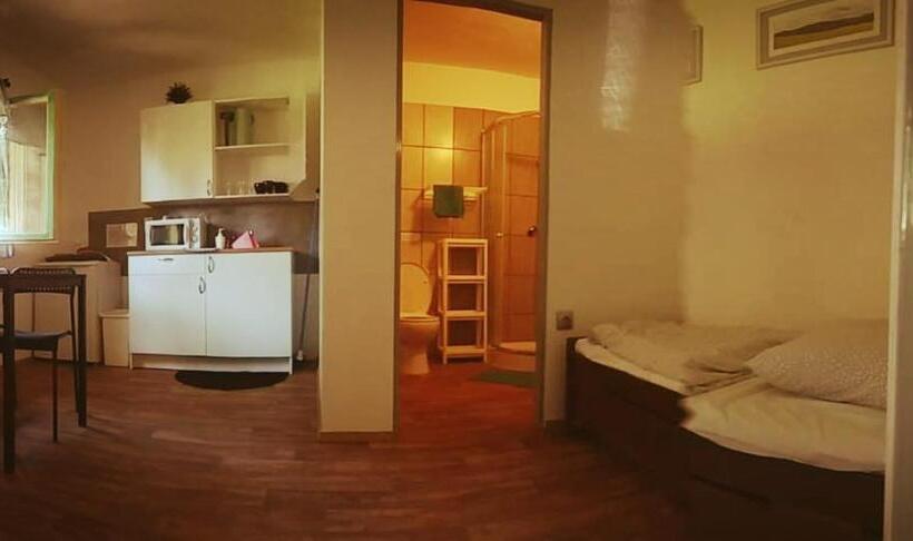 بنجلو ديلوكس, Penzion Poslední Míle