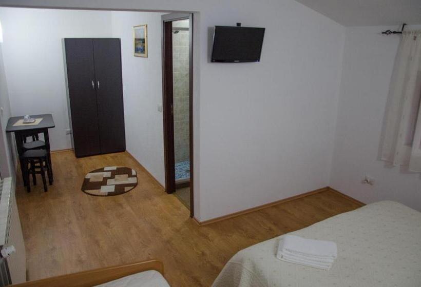 חדר סטנדרט לשלושה, Pensiunea Panoramic