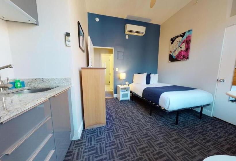 스탠다드 스튜디오, Stylish Downtown Studio In The Southend, C.ave #43