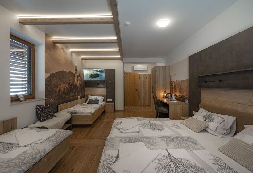 اتاق استاندارد چهار تخته, Veldes B&b