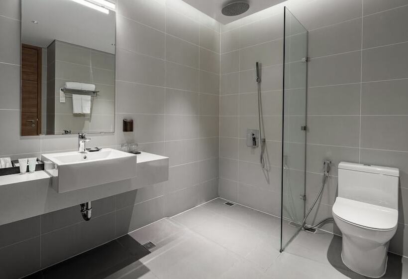 3 Bedroom Premium Apartment, Flamingo Resort Cat Ba