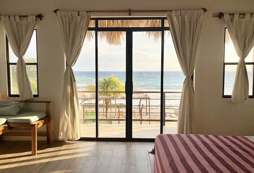 اتاق لوکس با تخت دو نفره بزرگ, Costa Oeste