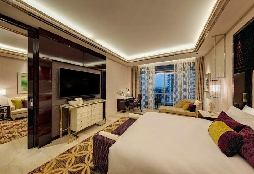 스위트 킹사이즈 침대, The Darling At The Star Gold Coast