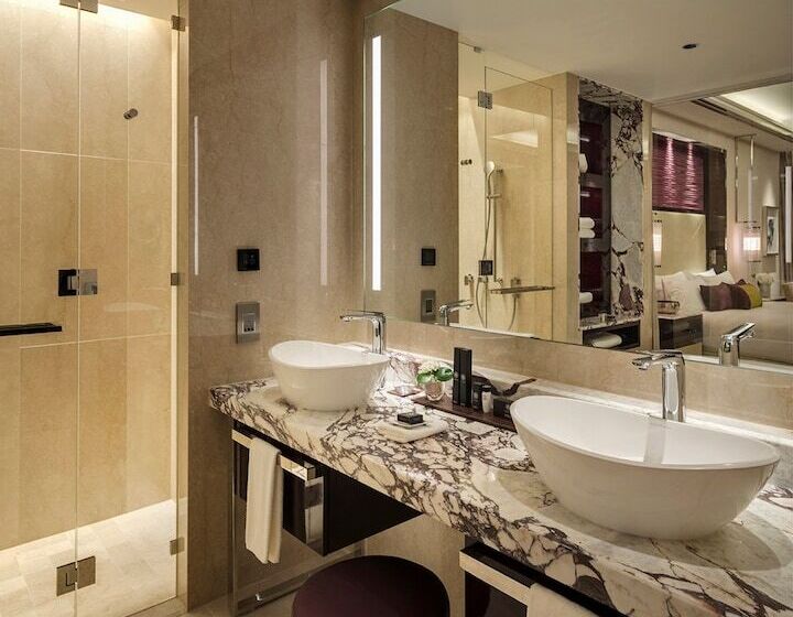 サイドシービュースイート, The Darling At The Star Gold Coast