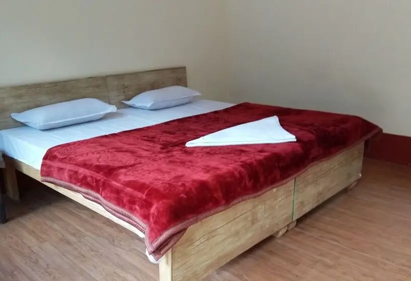 ダブルベッドのクラシックルーム, The Devdwar Yoga Resort, Uttarkashi