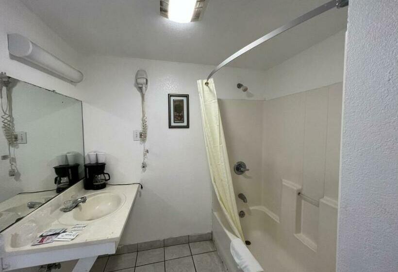 חדר סטנדרט, Budget Inn & Suites