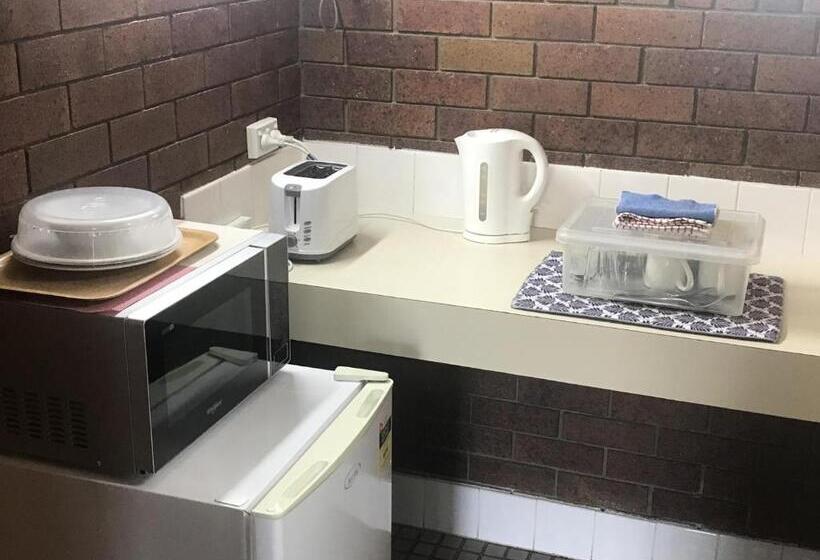 Номер Deluxe, Golden West Motor Inn