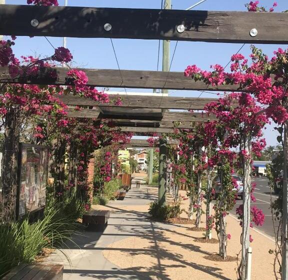 Семейный Номер Deluxe, Golden West Motor Inn