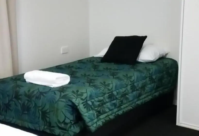 エクゼクティブスイート, Port Denison Motor Inn