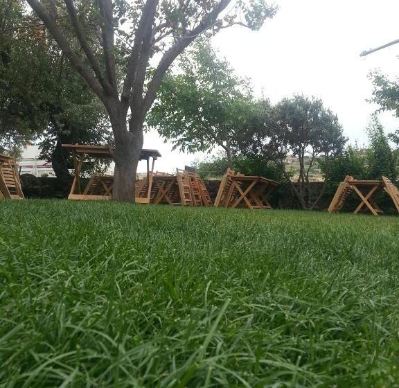 خانه 2 خوابه, Uysallar Koy Evi