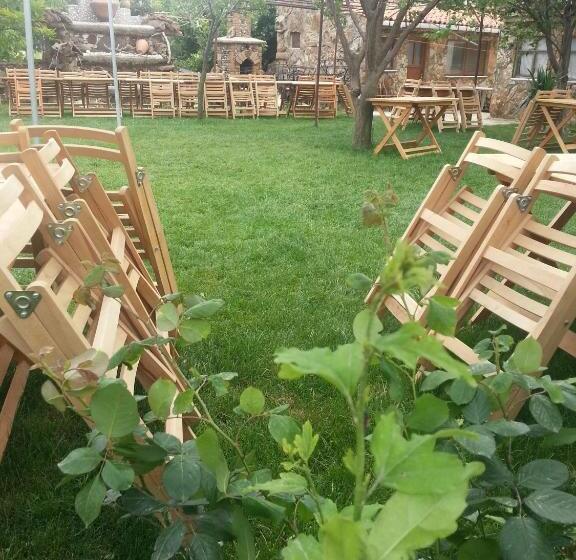 خانه 2 خوابه, Uysallar Koy Evi