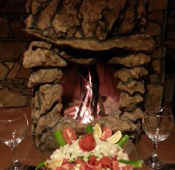 خانه 2 خوابه, Uysallar Koy Evi