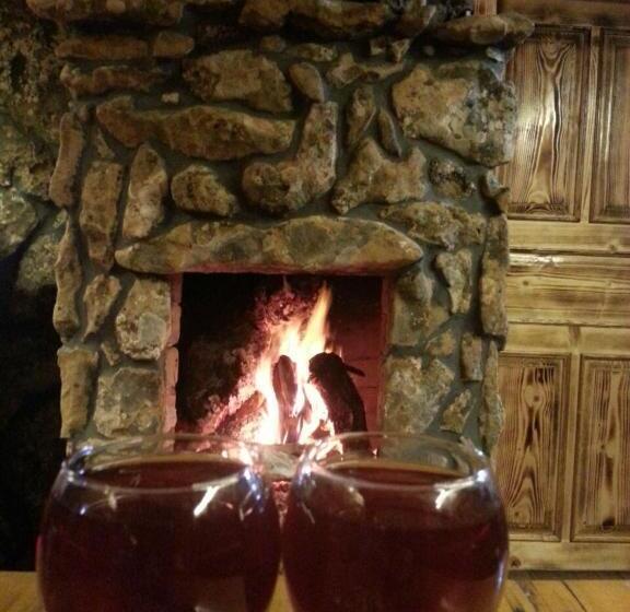 خانه 1 خوابه, Uysallar Koy Evi