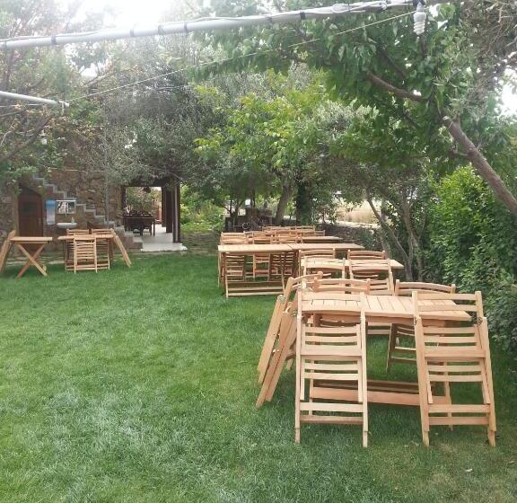 خانه 2 خوابه, Uysallar Koy Evi