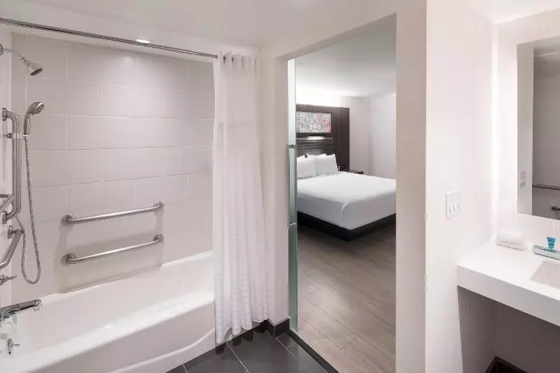 اتاق استاندارد, Aloft Sunnyvale
