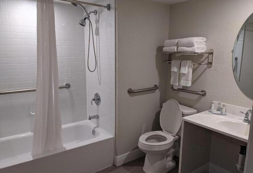 Camera Standard Letto King Accessibile ai persone con mobilità ridotta, Inn On Destin Harbor, Ascend Hotel Collection