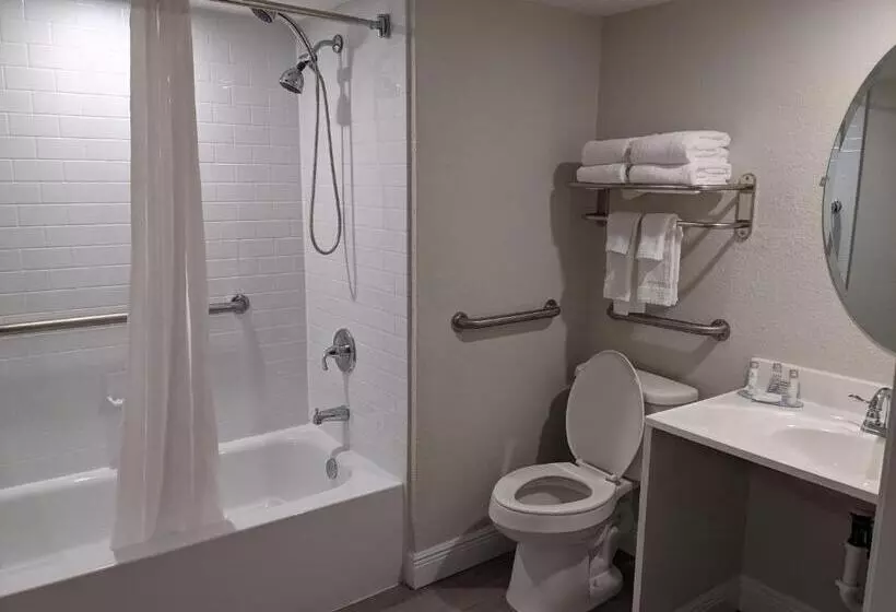 身障者適用キングサイズベッドルーム, Inn On Destin Harbor, Ascend Hotel Collection