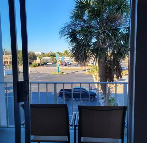 身障者適用キングサイズベッドルーム, Inn On Destin Harbor, Ascend Hotel Collection
