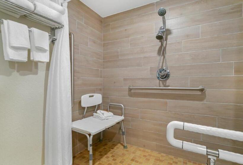 适合残疾人士使用的带超级大床的标准间, Inn On Destin Harbor, Ascend Hotel Collection