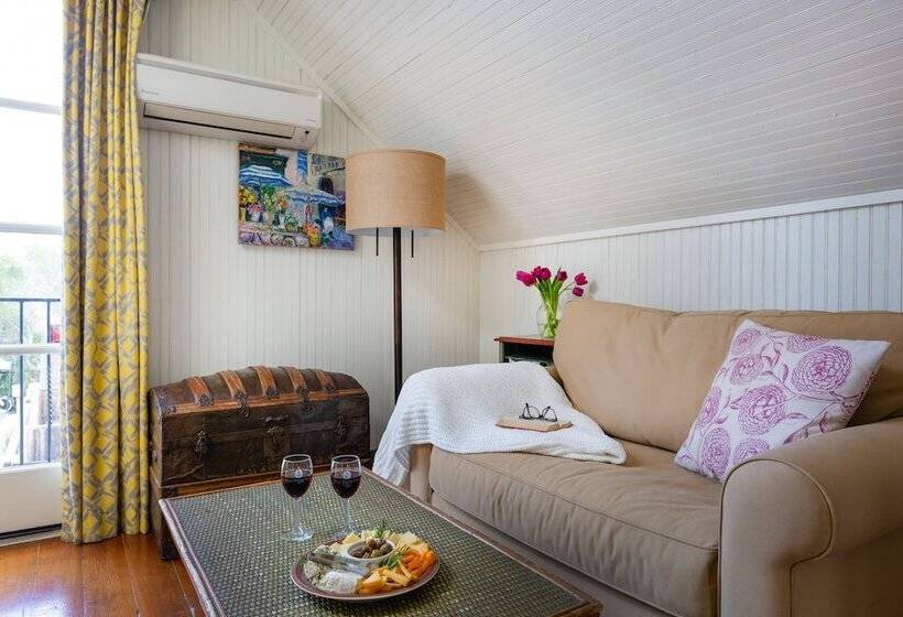 Номер Deluxe Кровать Кинг, Lavender, A Four Sisters Inn