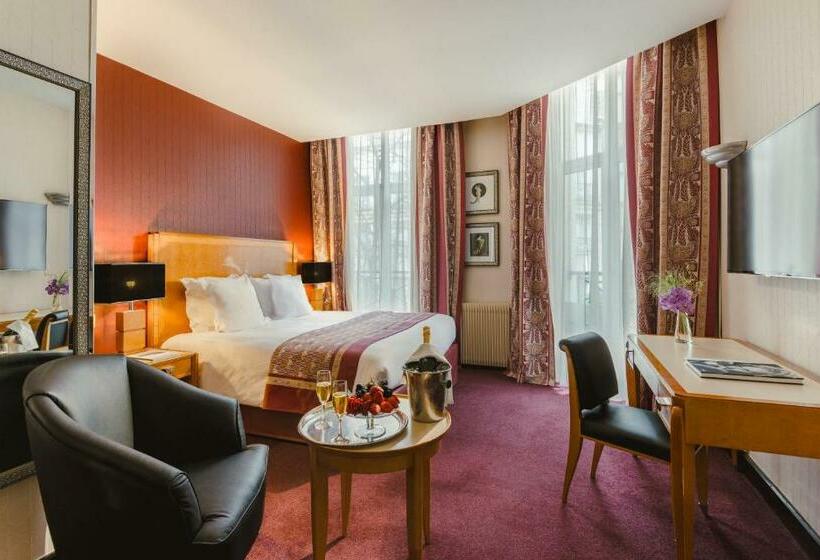 اتاق اجرایی, Les Jardins Du Marais