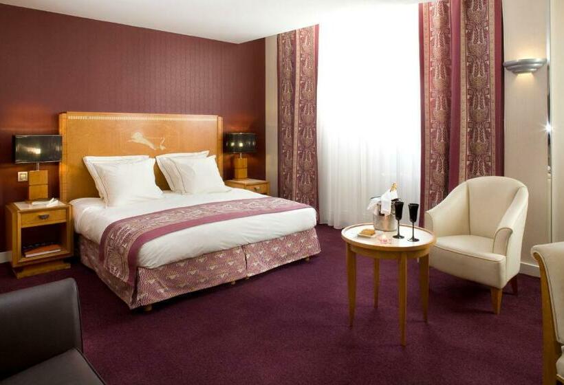 سوییت جونیور, Les Jardins Du Marais