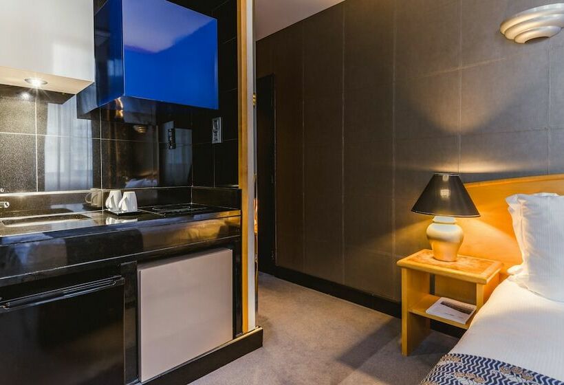 اتاق کلاسیک, Les Jardins Du Marais