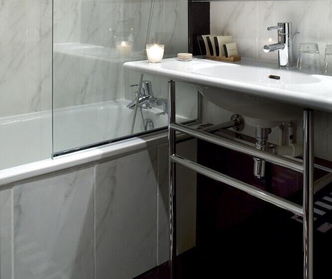 اتاق کلاسیک, Les Jardins Du Marais