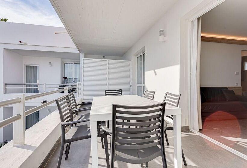 バルコニー付２ベッドルームアパートメント, Residence Cavalluccio Marino