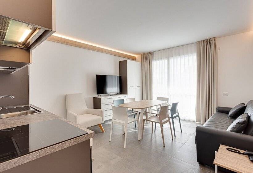 バルコニー付２ベッドルームアパートメント, Residence Cavalluccio Marino