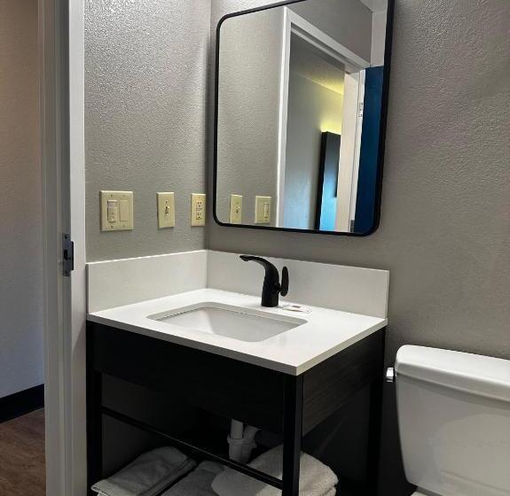 חדר דלוקס, Motel 6 Indianapolis North