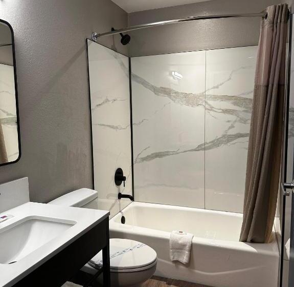 חדר סטנדרט מותאם לאדם עם מוגבלויות, Motel 6 Indianapolis North