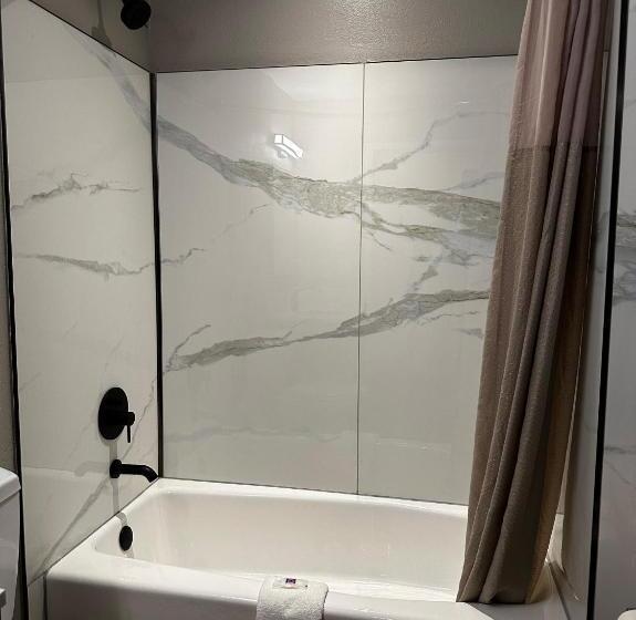 חדר סטנדרט מותאם לאדם עם מוגבלויות, Motel 6 Indianapolis North