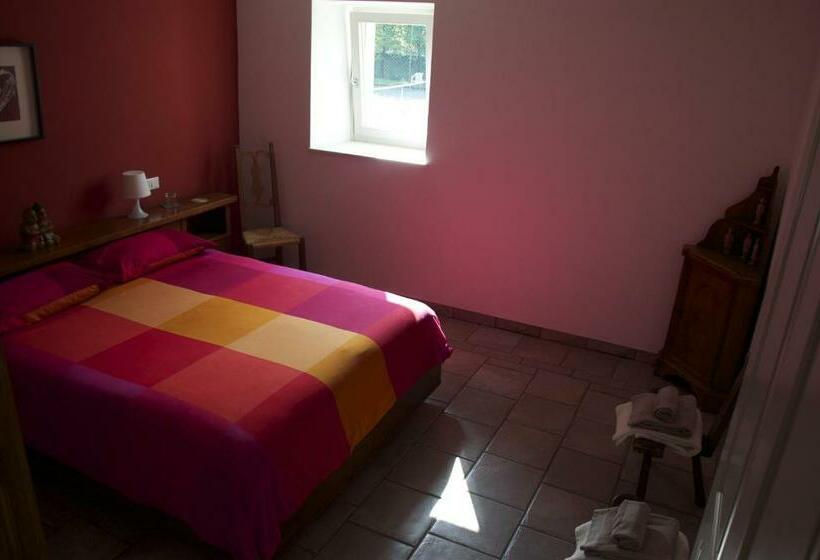 اتاق استاندارد با سرویس بهداشتی مشترک, Casa Del Sale