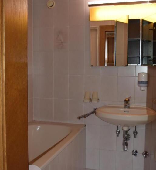 غرفة قياسية فردية مزودة بشُرفة, Bergsteiger Zimmer Pension Obermair